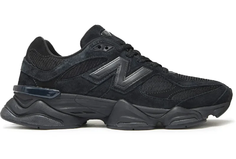 New Balance 9060 Triple Black