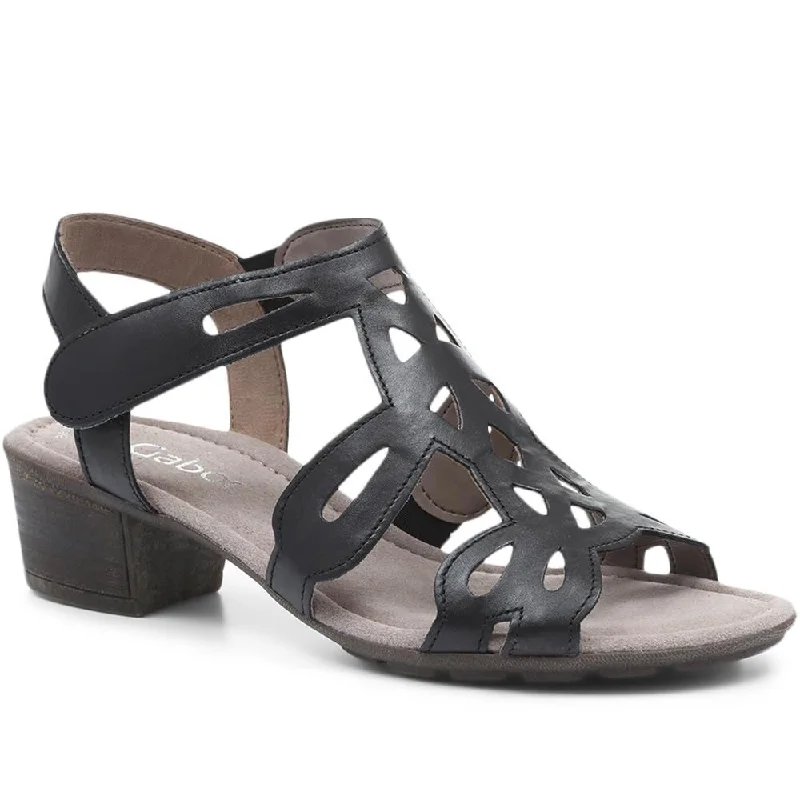 Cut-Out Leather Sandals - GAB31521 / 317 912