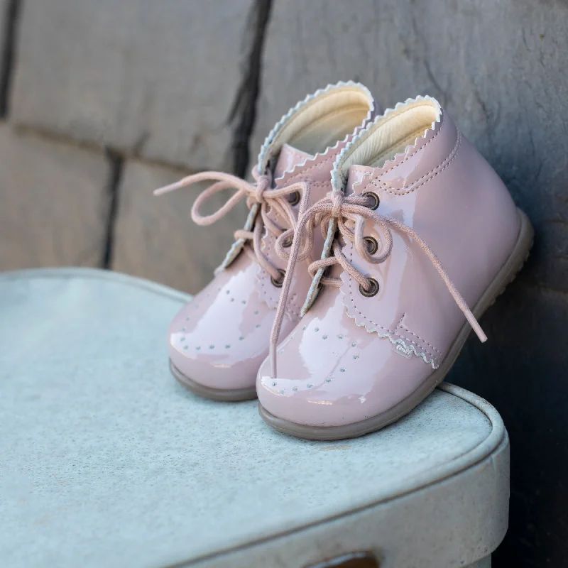 (1152-9) Emel first shoes