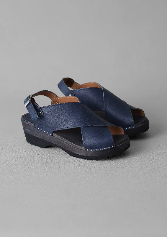 Troentorp Leather Clog Sandals | Navy