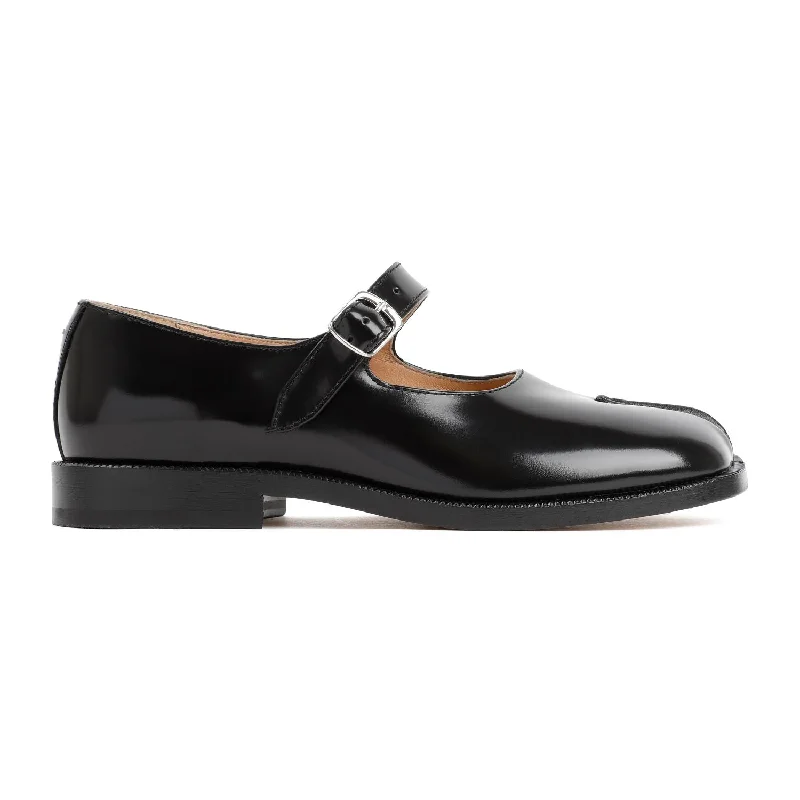 MAISON MARGIELA Classic Black Mary Jane Shoes for Women with Lace-Up Closure and 2cm Heel Height